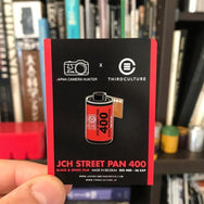 Jch Street Pan 400 35Mm Film Pin (Japan Camera Hunter Collab) - Third Culture